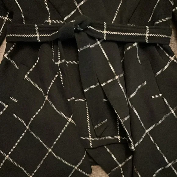 Chicwish Shawl Collar Black w/ White Grid Asymmetric Hem Wool Blend Coat Small - Picture 3 of 11